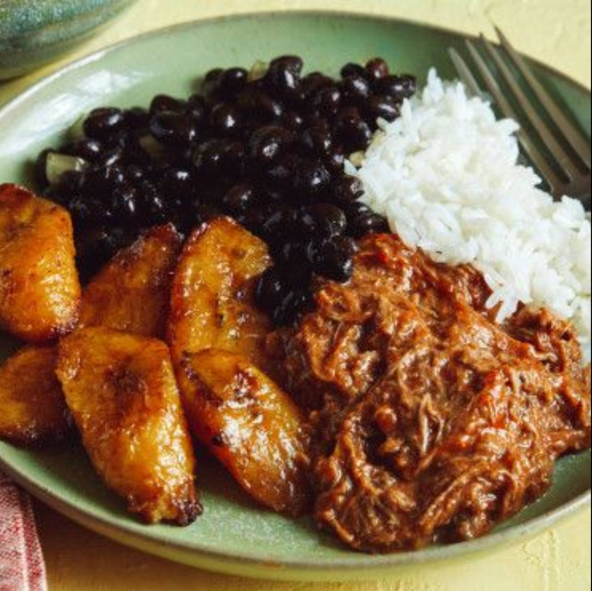 PABELLON CRIOLLO